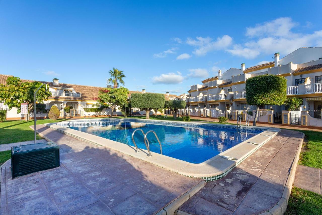 Pool-Side Townhouse In Cabo Roig Villa Orihuela Exterior photo