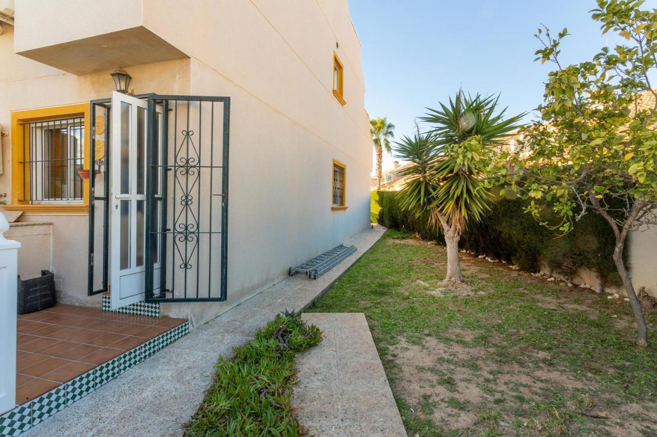 Pool-Side Townhouse In Cabo Roig Villa Orihuela Exterior photo