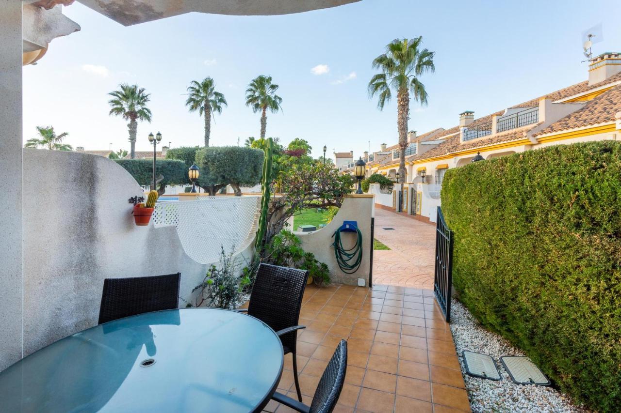 Pool-Side Townhouse In Cabo Roig Villa Orihuela Exterior photo