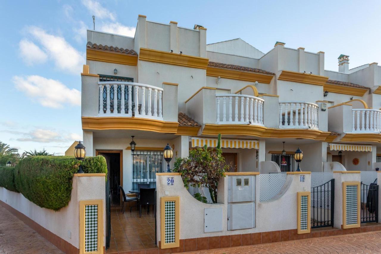 Pool-Side Townhouse In Cabo Roig Villa Orihuela Exterior photo